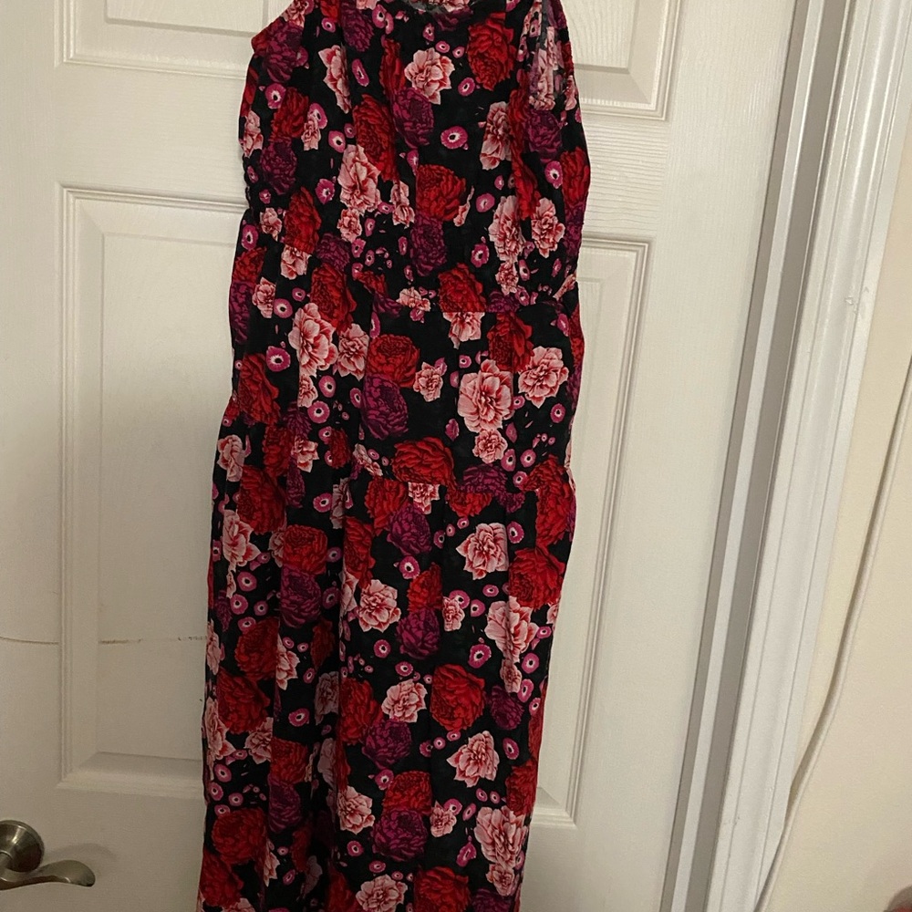 Old Navy Floral Maxi Dress in Black, Red and Pink